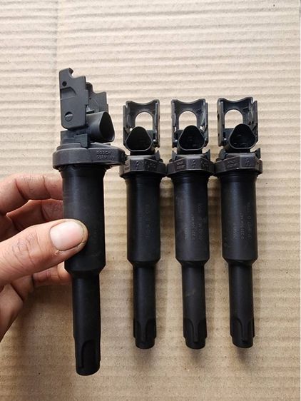 คอยหัวเทียนเครื่องเบนซิน BMW E46 E39 E90 E60 E65 E66 F02 F10 F30 X1 X3  Z4 มีหลายรุ่นครับ