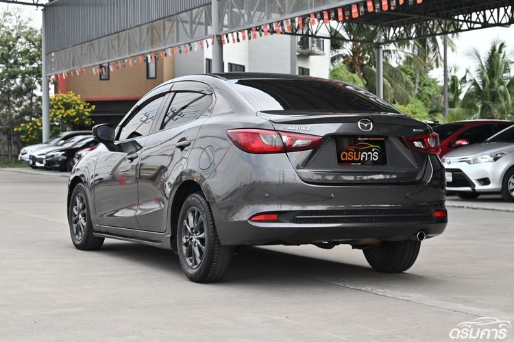 Mazda Mazda 2 2020 1.3 Skyactiv-G S Leather Sedan Sedan เบนซิน ไม่ติดแก๊ส เกียร์อัตโนมัติ เทา รูปที่ 3