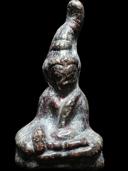 พระท่ากระดานเนื้อตะกั่วสนิมแดงครับ