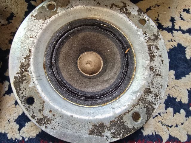 ดอก DRIVER ลำโพงกรวยกระดาษ
แบรนด์ Technics (Made in Japan)
ขนาดดอกลำโพง  8นิ้ว 4นิ้ว 2.5นิ้ว
ราคายกชุด 300 บาท รูปที่ 6