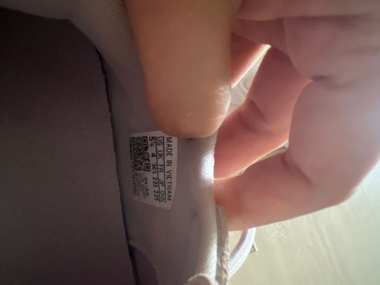 Addidas Shose รูปที่ 2