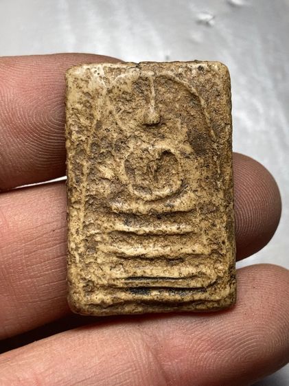 พระสมเด็จพิมพ์เส้นด้ายเก่า