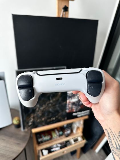 🎮 PlayStation 5 Digital Edition + 2 Controllers Excellent condition รูปที่ 7