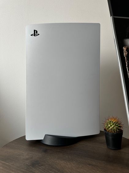 🎮 PlayStation 5 Digital Edition + 2 Controllers Excellent condition รูปที่ 2