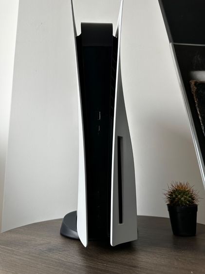 🎮 PlayStation 5 Digital Edition + 2 Controllers Excellent condition รูปที่ 4