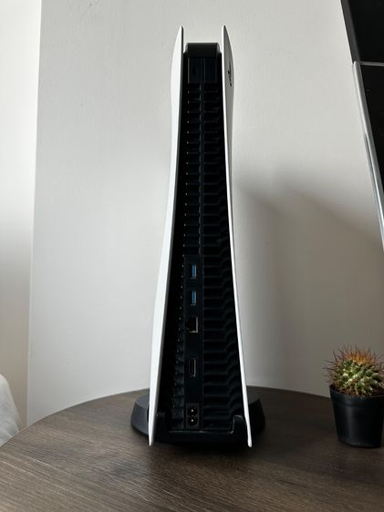 🎮 PlayStation 5 Digital Edition + 2 Controllers Excellent condition รูปที่ 3