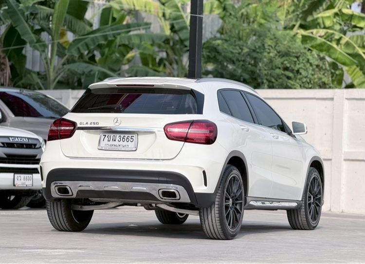 Mercedes-Benz GLA-Class 2018 GLA250 Utility-car เบนซิน ไม่ติดแก๊ส เกียร์อัตโนมัติ ขาว รูปที่ 4