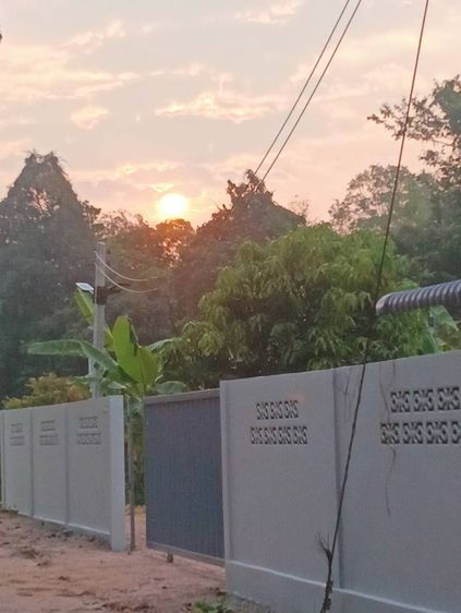 2025 ขายบ้านสร้างใหม่ชั้นเดียวในหมู่บ้านเชิงเขาใกล้ชิดธรรมชาติ 3ห้องนอน 2ห้องน้ำ 1โถง 1ครัว 138 ตร.ว.เลขโฉนด 29926  รูปที่ 3