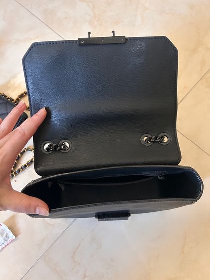 กระเป๋า CHARLES and KEITH รูปที่ 4