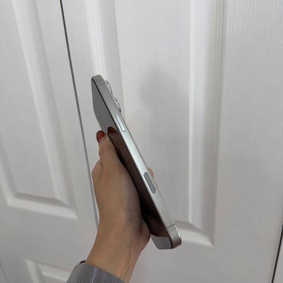 iPhone 16 Pro Max 256 GB เจ้าของขายเอง สี White Titanium สภาพ 99 รูปที่ 6