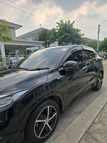 Honda HR-V 2019 1.8 RS Utility-car เบนซิน เกียร์อัตโนมัติ ดำ รูปที่ 3