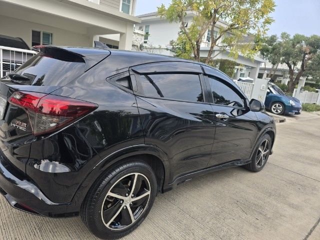 Honda HR-V 2019 1.8 RS Utility-car เบนซิน เกียร์อัตโนมัติ ดำ รูปที่ 4