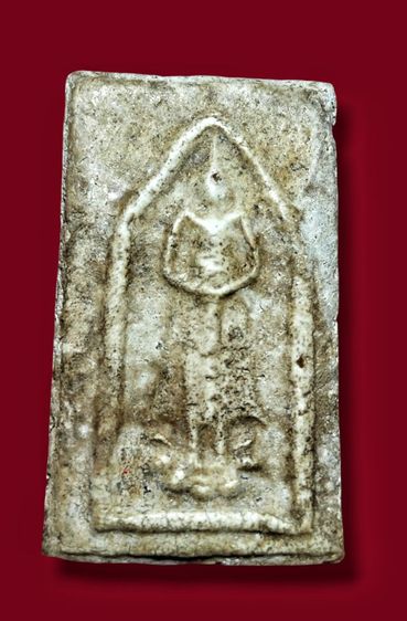 พระพุทธปางอุ้มบาตรหลังดอกจันทร์ หลวงปู่ภู วัดอินทร์ธาราม