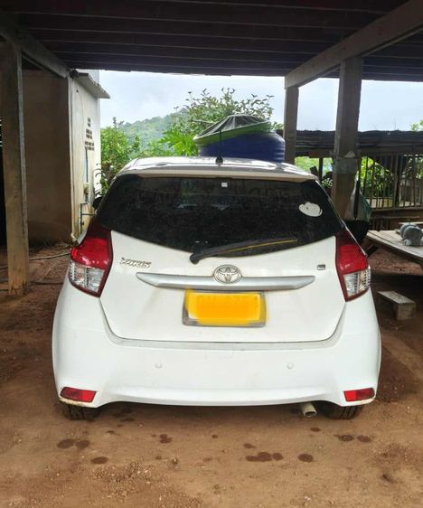 Toyota Yaris 2014 1.2 G Sedan เบนซิน ไม่ติดแก๊ส เกียร์อัตโนมัติ ขาว รูปที่ 3