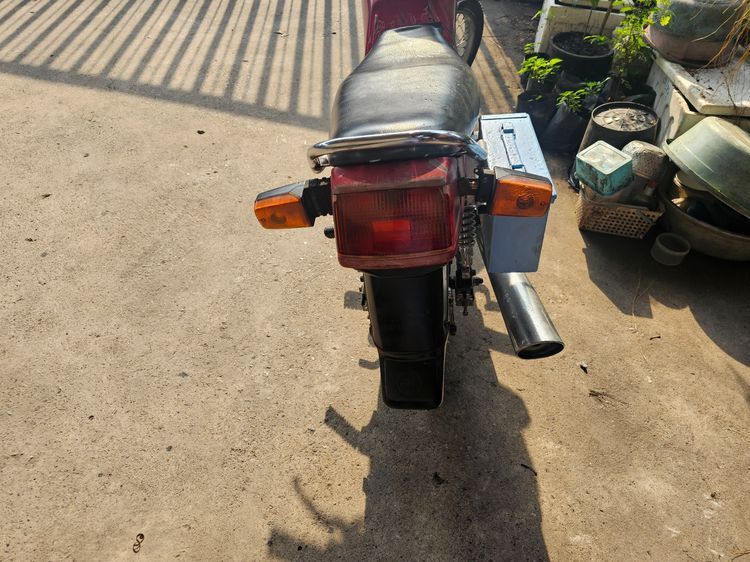 รถจักรยานยนต์​ Honda wing 125cc สีแดง รถใช้งานได้ รถปี2530 เอาไปแต่งสวยเลยค่ะ ราคา 10,000 บาท  รูปที่ 3