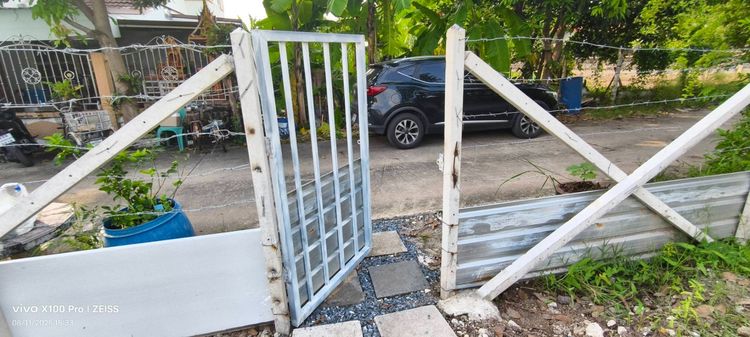 ขายที่ดินเปล่า อยู่ในชุมชนที่พักอาศัย ห่างจากถนนใหญ่ประมาณ ระยะทางเพียง 1.5 กิโลเมตร  ที่ดินหน้ากว้าง 40 เมตร  รูปที่ 3