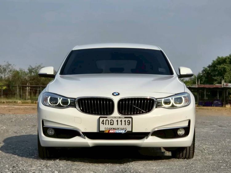 BMW Series 3 2016 320d Sedan ดีเซล ไม่ติดแก๊ส เกียร์อัตโนมัติ ขาว รูปที่ 2