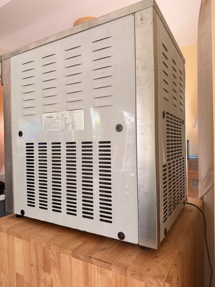 ขายเครื่องทำไอศครีมซอฟเสริฟ 3 หัว พร้อมสอน ใช้งานน้อย รูปที่ 4