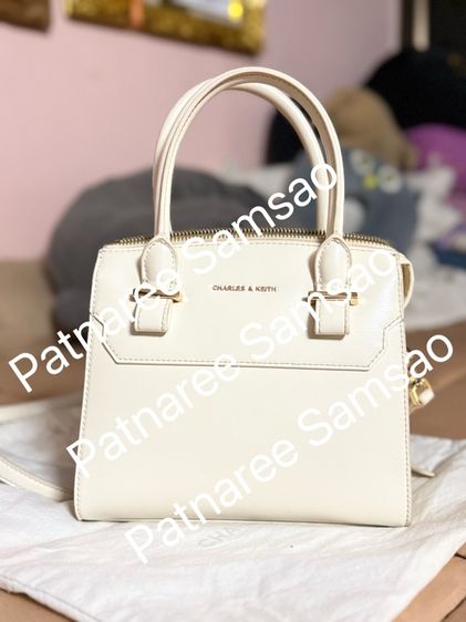 กระเป๋า charles and keith