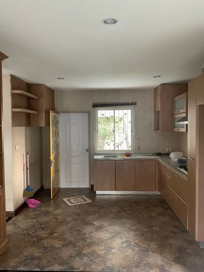 อื่นๆ มีบางส่วน สร้างเสร็จก่อน 2010 ไม่ใช่ ปล่อยให้เช่า บ้านเดี่ยว พร้อมอยู่ รูปที่ 4