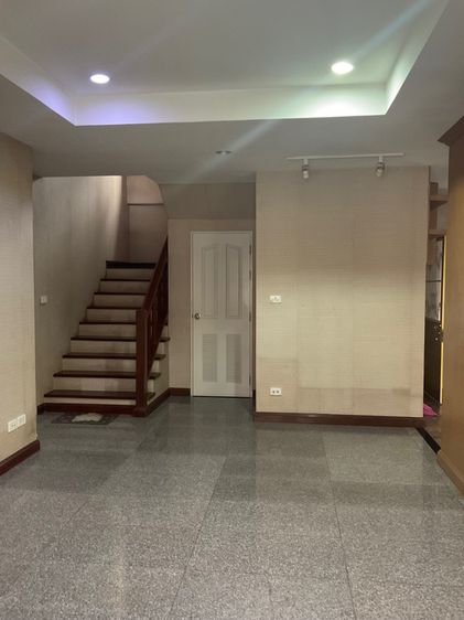 อื่นๆ มีบางส่วน สร้างเสร็จก่อน 2010 ไม่ใช่ ปล่อยให้เช่า บ้านเดี่ยว พร้อมอยู่ รูปที่ 3