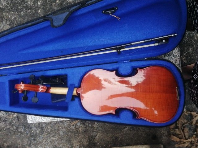 ไวโอลินเก็บนานเกือบ10ปีsuzuki รูปที่ 2