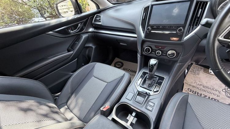 Subaru XV 2018 2.0 4WD Utility-car เบนซิน เกียร์อัตโนมัติ ขาว รูปที่ 4