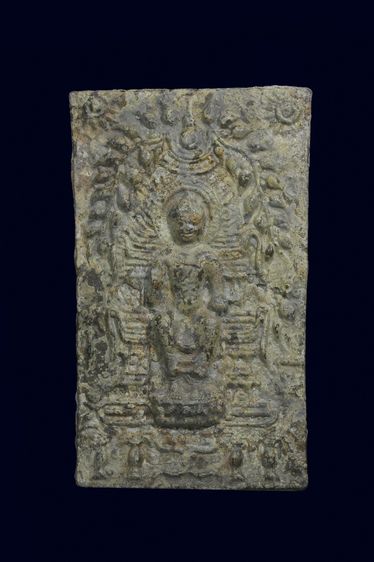 พระนาดูนสนิมแดง