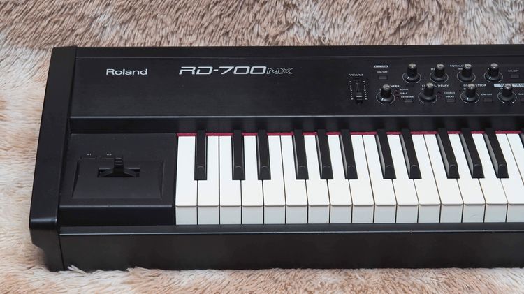 ขายเปียโน Roland RD700NX รูปที่ 2