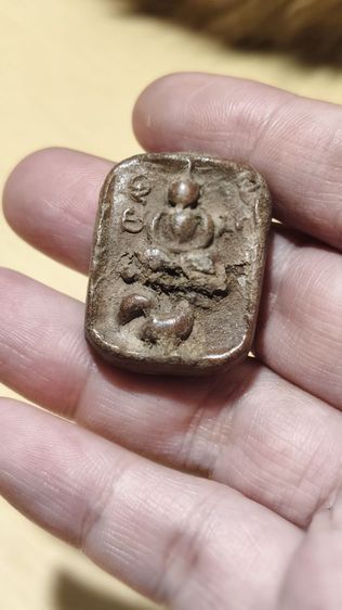 พระเครื่องไม่ทราบที่มา รูปที่ 2