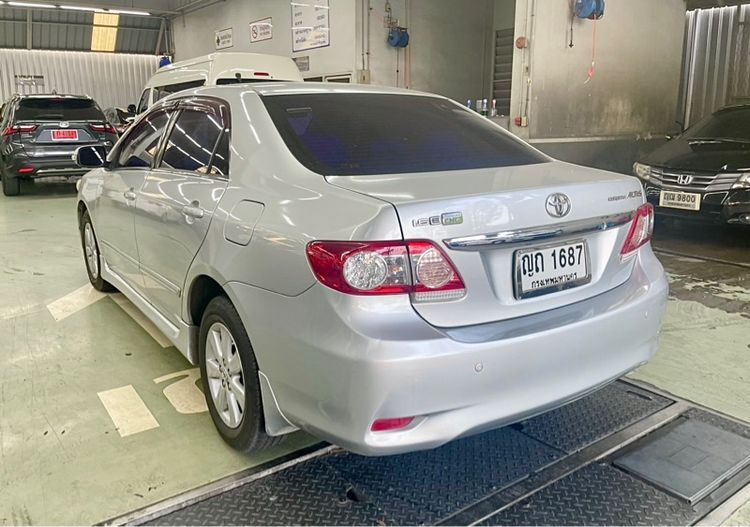 Toyota Altis 2011 1.6 E Sedan เบนซิน เกียร์อัตโนมัติ บรอนซ์เงิน รูปที่ 4