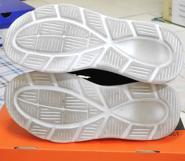 ขายรองเท้าวิ่ง​ หรือใส่เดิน​ หรือออกกำลังกาย​ใส่นุ่มเดินสบาย​  steapex. เบอร์​42 หรือ​8.5 สภาพดีสวยๆราคา250บาท​ ไอดีลาย0982548693คุณโอ๊ต รูปที่ 5