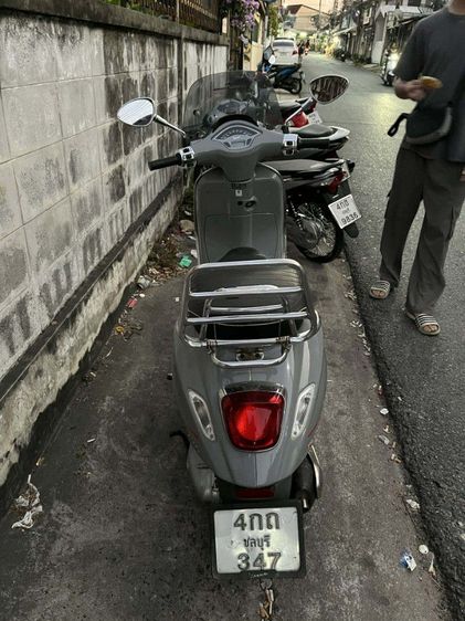 vespa sprint 150 รูปที่ 3