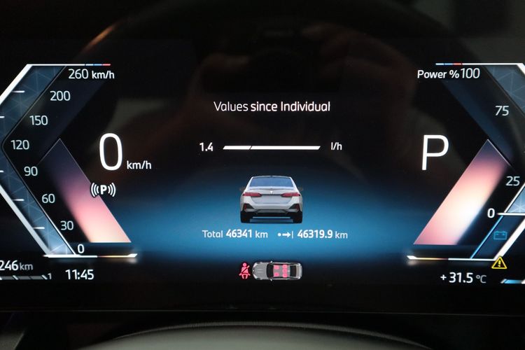 BMW Series 5 2024 520d Sedan ดีเซล ไม่ติดแก๊ส เกียร์อัตโนมัติ เทา รูปที่ 3