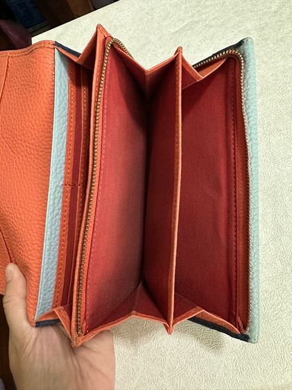 Vivienne Westwood Long Wallet กระเป๋าสตางค์ใบยาว หนังแท้ ทูโทน ฝาพับ มือสองของแท้ รูปที่ 9