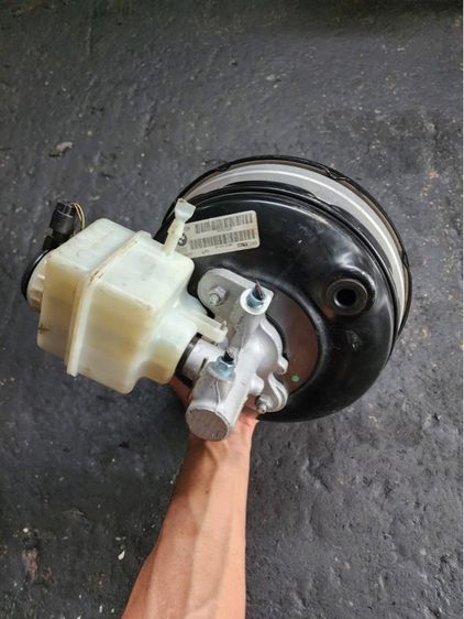 หม้อลมเบรค BMW F30 รูปที่ 3