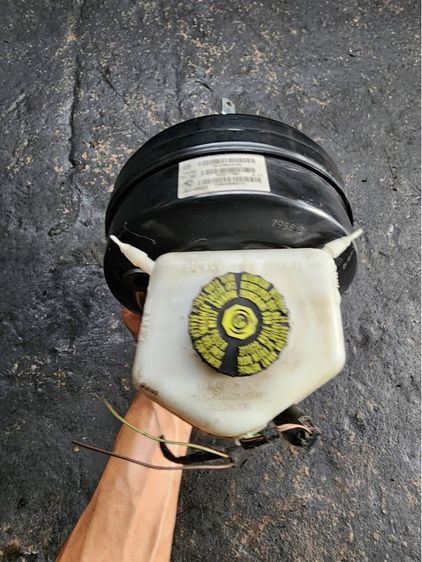 หม้อลมเบรค BMW F30 รูปที่ 2