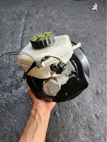 หม้อลมเบรค BMW F30 รูปที่ 8