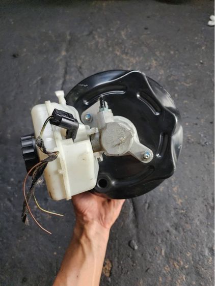 หม้อลมเบรค BMW F30 รูปที่ 7