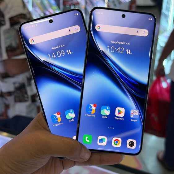 อื่นๆ 256 GB ViVO X200 5G สีฟ้า เครื่องศูนย์ สภาพสวยมาก จอ6.67นิ้ว แรม12รอม256 Dimensity9400 กล้องเลนส์ ZEISS 50ล้าน(3ตัว)🔥🔥