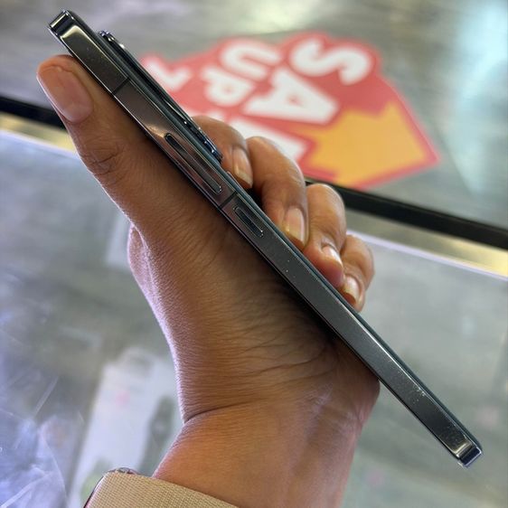 IQOO 12 5G สีดำ(Alpha) เครื่องศูนย์ สภาพสวยมาก จอ6.78นิ้ว แรม16รอม512 Snap8 Gen3 กล้อง64ล้าน(3ตัว)🔥🔥 รูปที่ 4