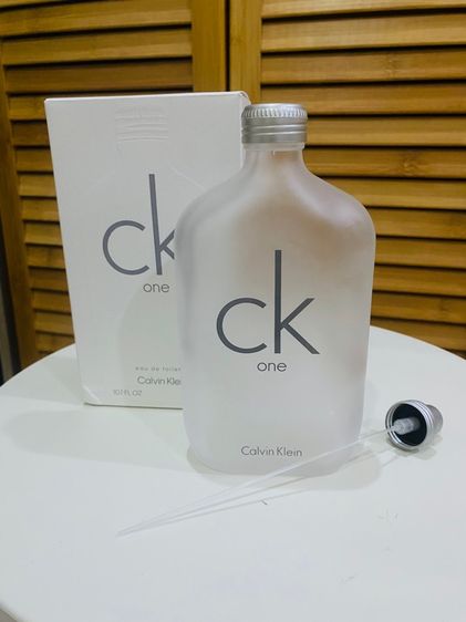 ขวดเปล่าน้ำหอม CK One แท้ 💯 ขนาด 300 มล ไซซ์ใหญ่พิเศษ รุ่นนี้  หายากมาก🔥 สภาพสวยใส ไม่มีรอยแตก
