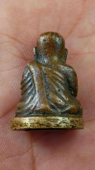 หลวงพ่อเงินพิมพ์นิยม รูปที่ 2