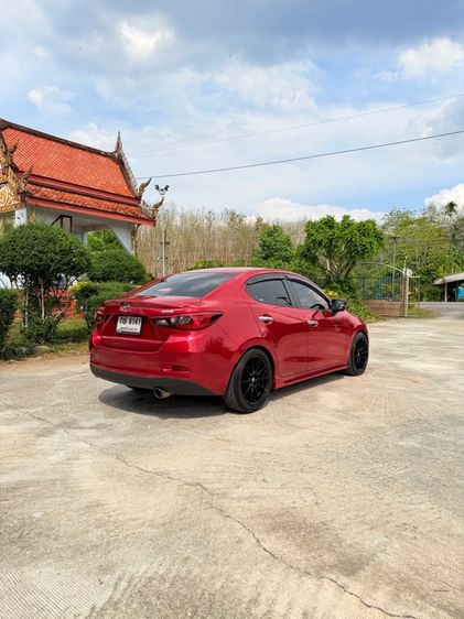 Mazda Mazda 2 2015 1.3 High Plus Sedan เบนซิน ไม่ติดแก๊ส เกียร์อัตโนมัติ แดง รูปที่ 2