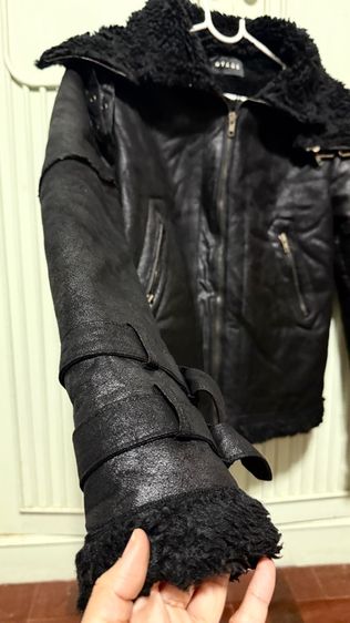 เสื้อหนังชามัวร์สีดำขนแกะหนานุ่ม ติดลบได้ งานป้ายเกาหลี  แบรนด์ Stage เสื้อกันหนาว เสื้อขนแกะ รูปที่ 4