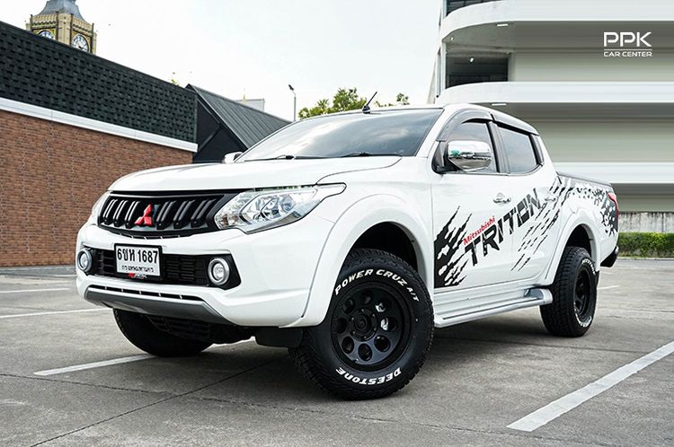 รถ Mitsubishi Triton 2.4 Plus GLS Limited สี ขาว