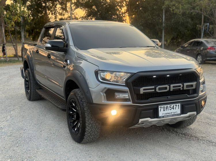 รถ Ford Ranger 2.2 Hi-Rider XLT สี เทา