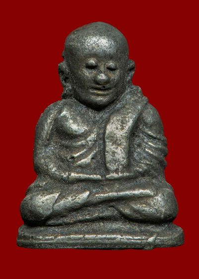 หลวงพ่อเงินพิมพ์นิยมเนื้อเงิน