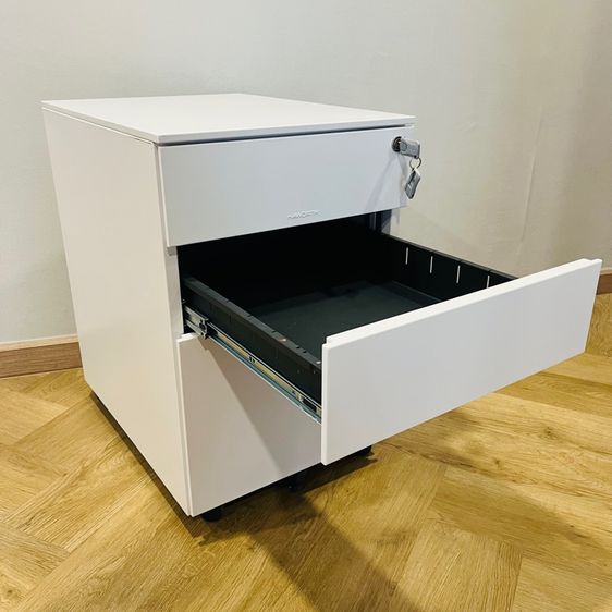 Haworth White Metal Mobile Pedestal. รูปที่ 11