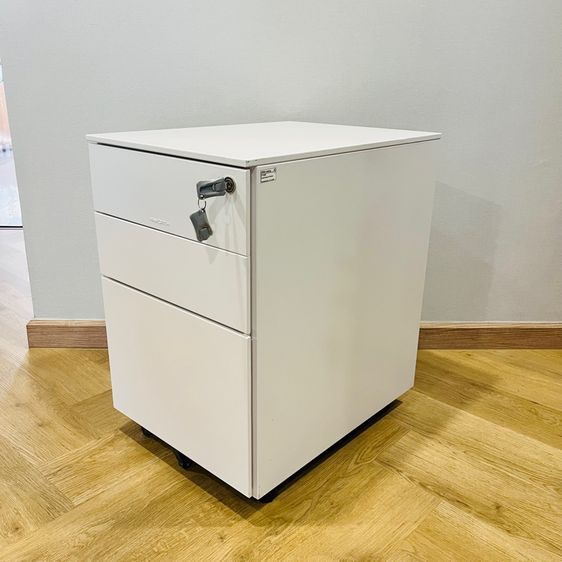 Haworth White Metal Mobile Pedestal. รูปที่ 3